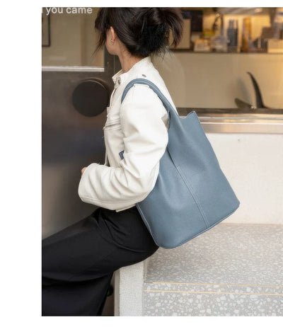 SAGA | LIGHT BLUE BUCKET BAG