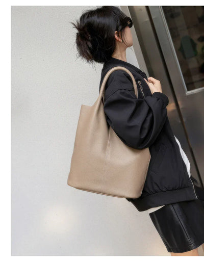 SAGA | LIGHT BLUE BUCKET BAG